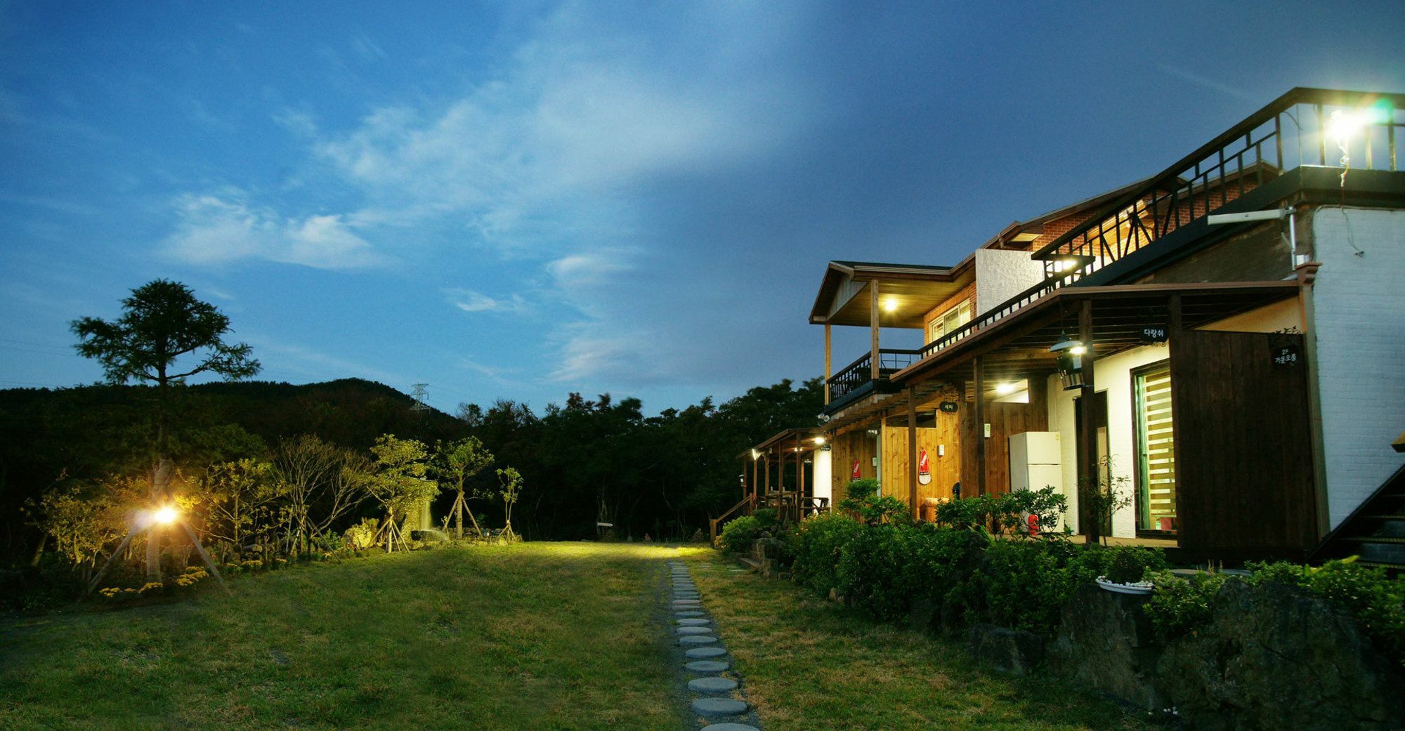 Gotjawal Geomunoreum Pension Jeju Extérieur photo