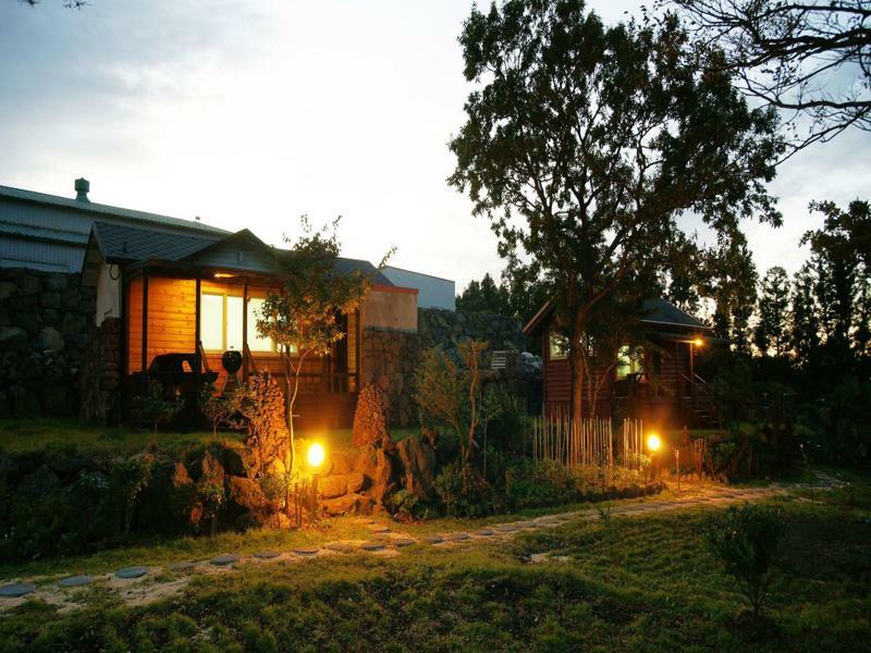 Gotjawal Geomunoreum Pension Jeju Extérieur photo