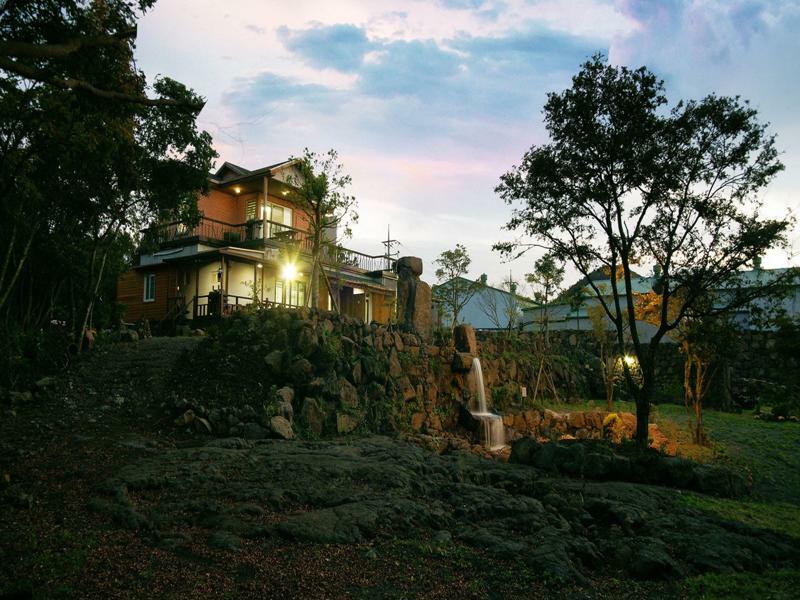 Gotjawal Geomunoreum Pension Jeju Extérieur photo