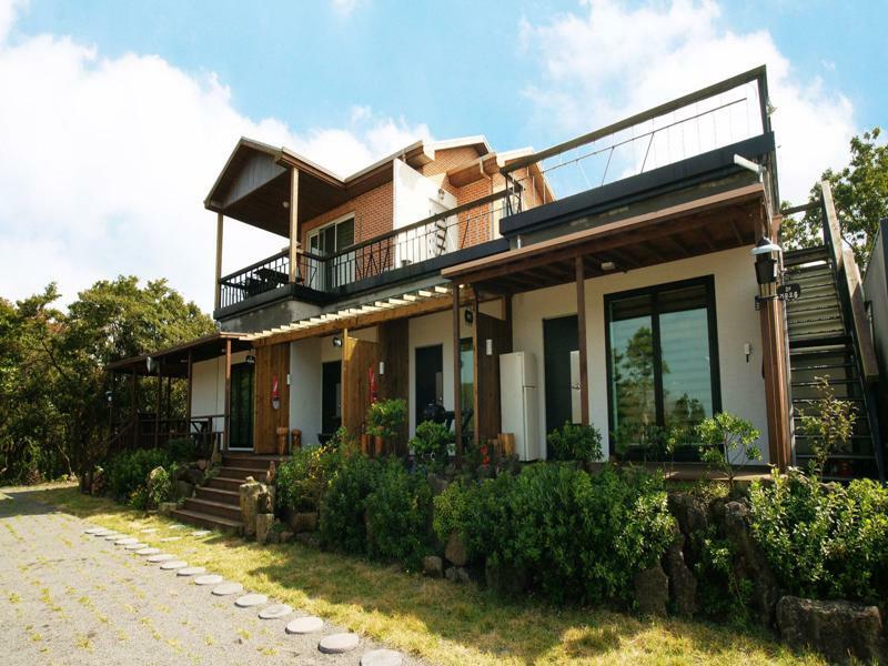 Gotjawal Geomunoreum Pension Jeju Extérieur photo